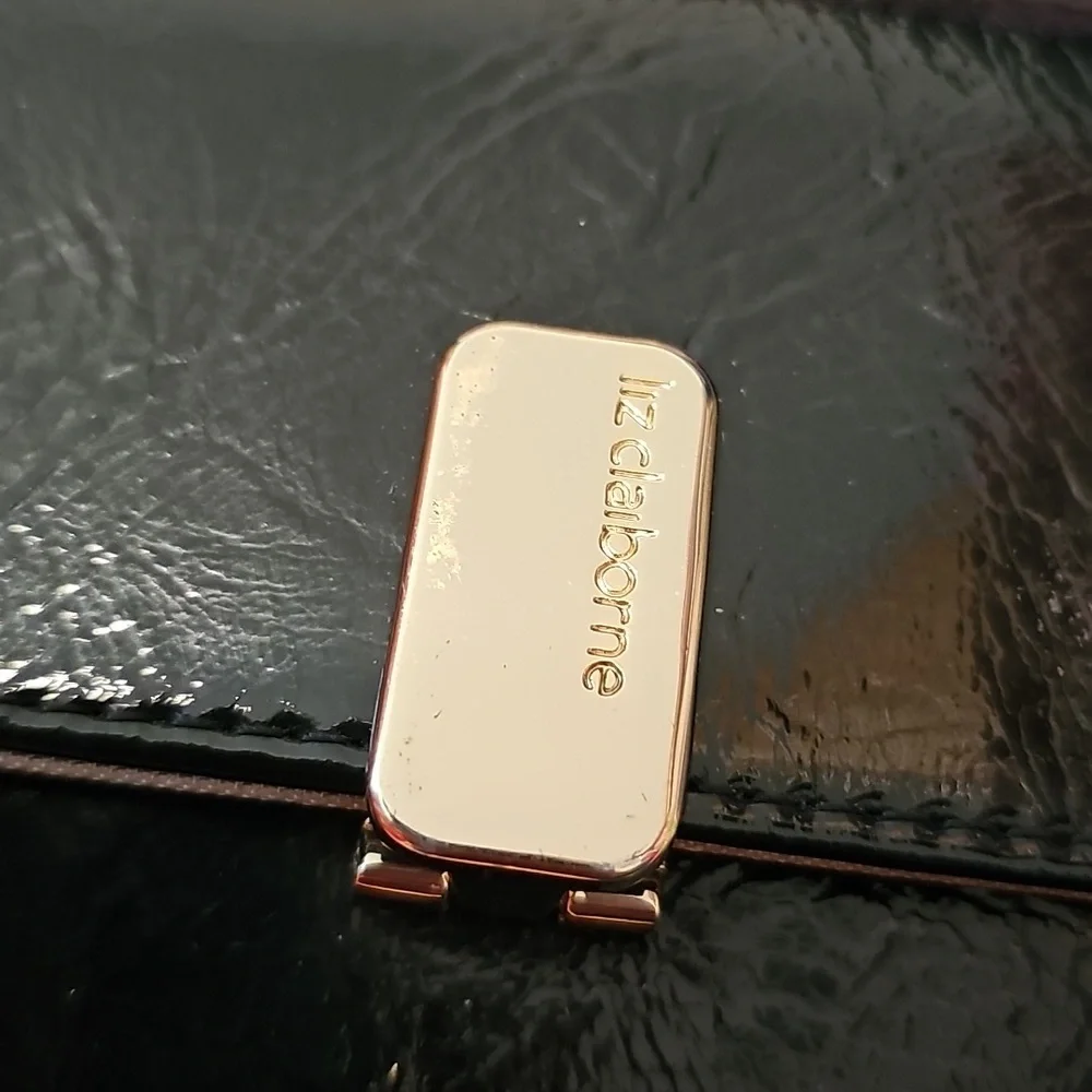 💥3/$15💥Liz Claiborne  black wallet - Picture 2 of 7